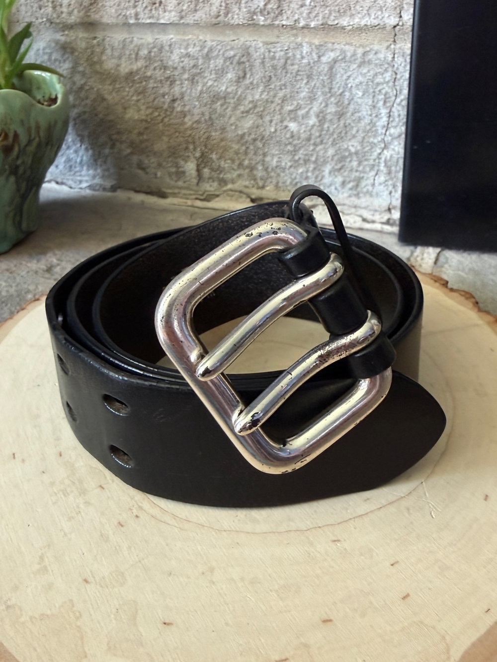 Express Black Leather Belt
with Silver Double Prong Buckle Size S/30